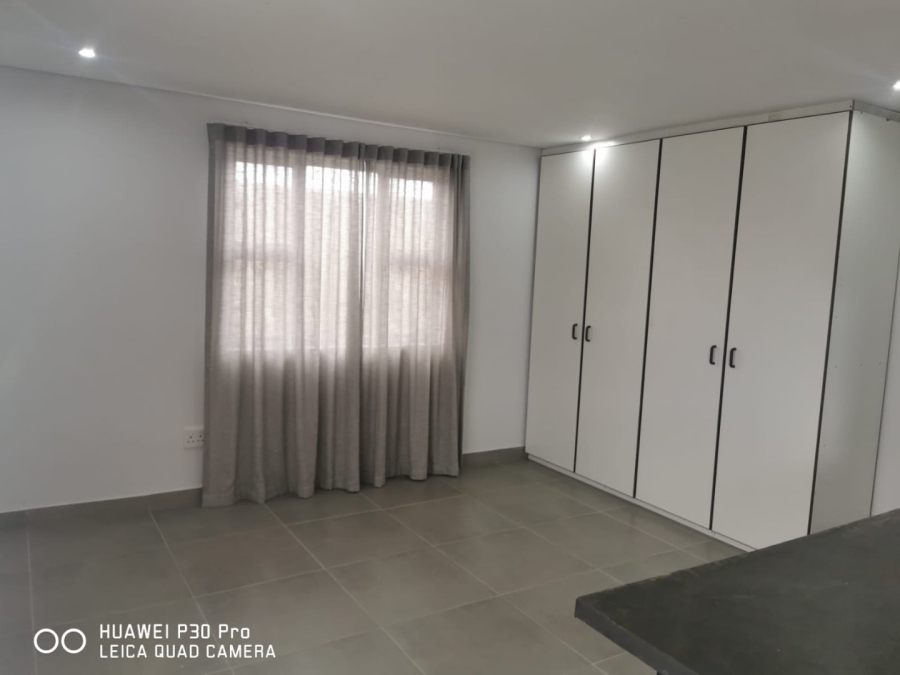 1 Bedroom Property for Sale in Brooklyn Western Cape